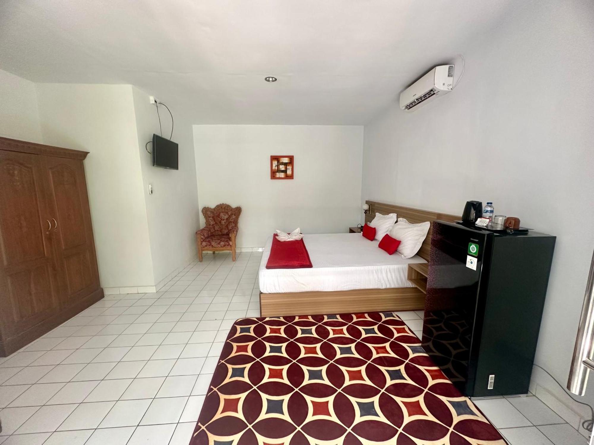 New Mekar Jaya Hotel Легиан Экстерьер фото